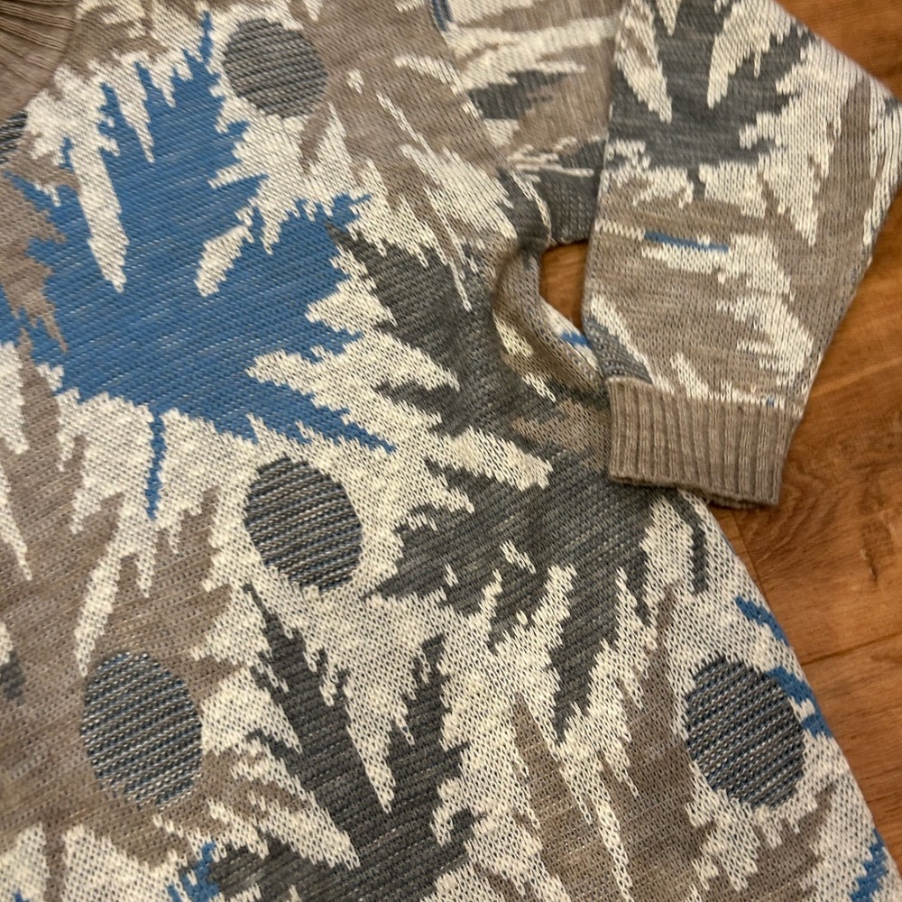 Vintage Leaf Patterned Sweater - image 3